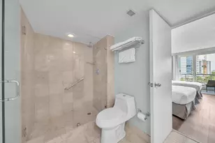 2670 E Sunrise Blvd, Fort Lauderdale, FL 33304 - Photo 18