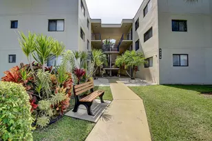 5370 Las Verdes Cir, Delray Beach, FL 33484 - Photo 4