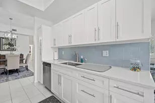 10303 N Andover Coach Ln, Wellington, FL 33449 - Photo 8