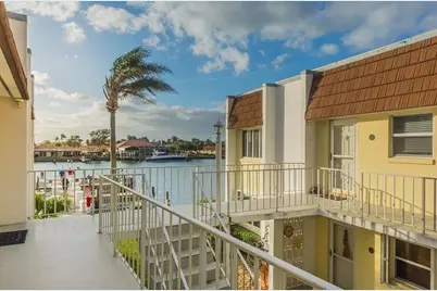 1315 Bayshore Drive #204, Fort Pierce, FL 34949 - Photo 1