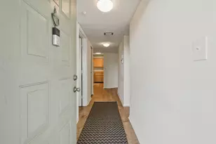 2205 S Cypress Bend Dr, Pompano Beach, FL 33069 - Photo 22