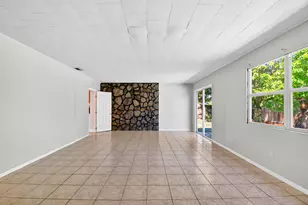 775 Snead Cir, West Palm Beach, FL 33413 - Photo 6