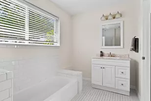260 E Lakewood Rd, West Palm Beach, FL 33405 - Photo 48