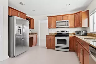 260 E Lakewood Rd, West Palm Beach, FL 33405 - Photo 14