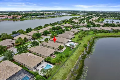 3704 Siena Circle, Wellington, FL 33414 - Photo 32