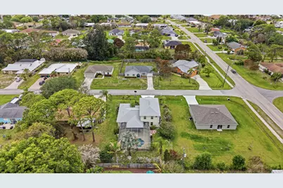 1707 SE Manth Lane, Port Saint Lucie, FL 34983 - Photo 38
