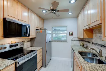 100 Leisure Lake Circle #109, Boynton Beach, FL 33426 - Photo 8