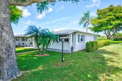 100 Leisure Lake Circle #109, Boynton Beach, FL 33426 - Photo 2
