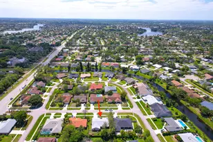 803 Silverbell Ln, Wellington, FL 33414 - Photo 32