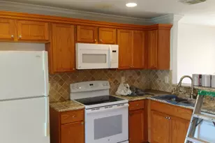 8107 Big Pine Way, Riviera Beach, FL 33407 - Photo 6