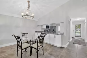 3693 Arelia Dr N, Delray Beach, FL 33445 - Photo 10