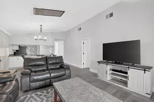 3693 Arelia Dr N, Delray Beach, FL 33445 - Photo 6