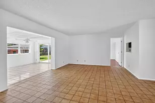 19486 Delaware Cir, Boca Raton, FL 33434 - Photo 10