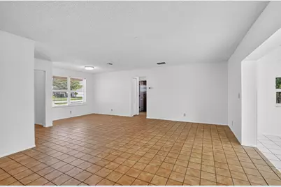 19486 Delaware Circle, Boca Raton, FL 33434 - Photo 8