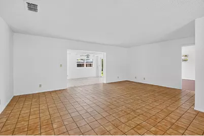 19486 Delaware Circle, Boca Raton, FL 33434 - Photo 6