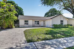 19486 Delaware Cir, Boca Raton, FL 33434 - Photo 2
