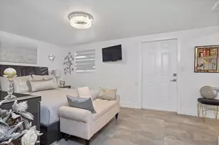 3205 W 16th Ave, Hialeah, FL 33012 - Photo 20