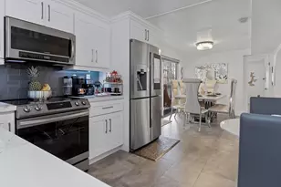 3205 W 16th Ave, Hialeah, FL 33012 - Photo 16