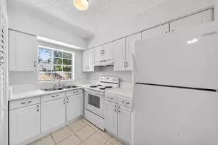 121 NW 56th Ct, Oakland Park, FL 33309 - Photo 4