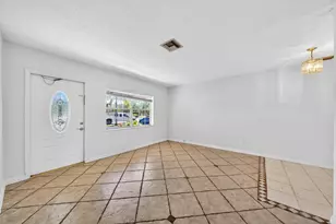 121 NW 56th Ct, Oakland Park, FL 33309 - Photo 16