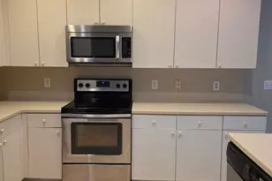 1350 NW 143rd Ave, Pembroke Pines, FL 33028 - Photo 4
