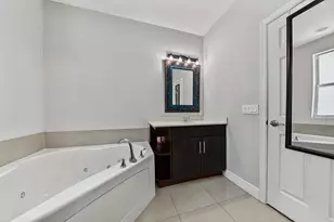 1135 NE 3rd Ave, Fort Lauderdale, FL 33304 - Photo 30