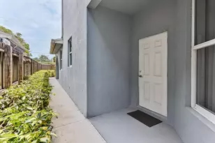 1135 NE 3rd Ave, Fort Lauderdale, FL 33304 - Photo 4