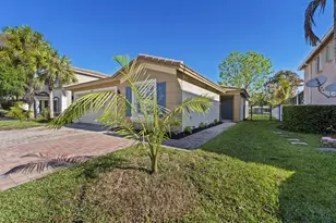 1899 Newport Isles Blvd, Port Saint Lucie, FL 34953 - Photo 2