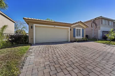 1899 Newport Isles Boulevard, Port Saint Lucie, FL 34953 - Photo 1