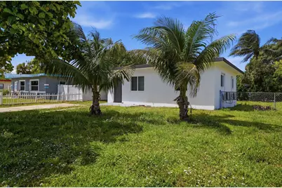 2625 NW 10th Street, Pompano Beach, FL 33069 - Photo 2