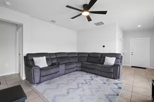 521 Cherimoya St, Fort Pierce, FL 34981 - Photo 12