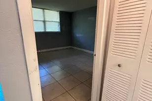 1805 Sans Souci Blvd, North Miami, FL 33181 - Photo 10