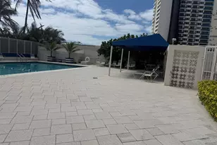 2076 S Ocean Dr, Hallandale Beach, FL 33009 - Photo 22