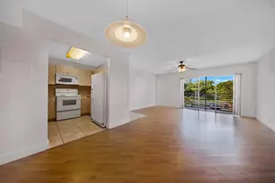 2809 N Course Dr, Pompano Beach, FL 33069 - Photo 8