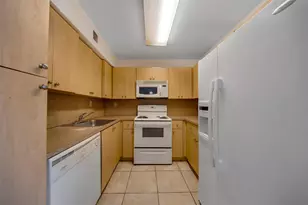 2809 N Course Dr, Pompano Beach, FL 33069 - Photo 6