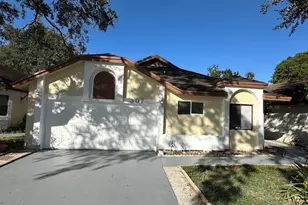 307 Bishop Rd, North Lauderdale, FL 33068 - Photo 10