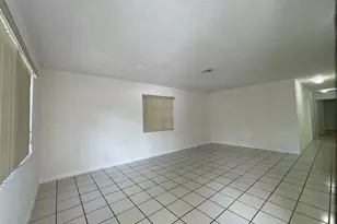 7624 SW 10th St, North Lauderdale, FL 33068 - Photo 10