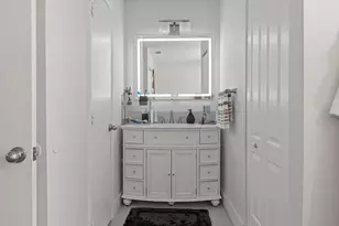 1177 NW 98th Terrace, Pembroke Pines, FL 33024 - Photo 22