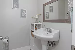 1177 NW 98th Terrace, Pembroke Pines, FL 33024 - Photo 12