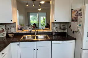 18081 SE Country Club Dr, Jupiter, FL 33469 - Photo 6