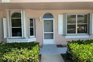 18081 SE Country Club Dr, Jupiter, FL 33469 - Photo 2