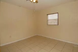 971 SW 83rd Ave, North Lauderdale, FL 33068 - Photo 14