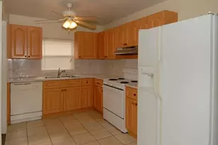 971 SW 83rd Ave, North Lauderdale, FL 33068 - Photo 2