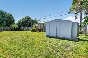 277 NW 3rd Ct, Boca Raton, FL 33432 - Photo 44