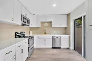 6663 Via Regina, Boca Raton, FL 33433 - Photo 2