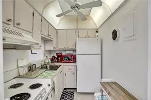 101 N Birch Rd, Fort Lauderdale, FL 33304 - Photo 14