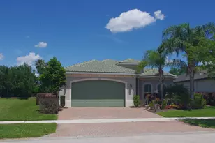 11441 SW Lake Park Dr, Port Saint Lucie, FL 34987 - Photo 2