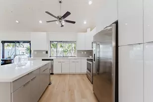 665 Jeffery St, Boca Raton, FL 33487 - Photo 10