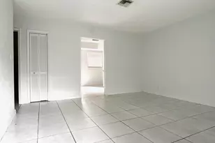 830 SW 10th St, Pompano Beach, FL 33060 - Photo 10