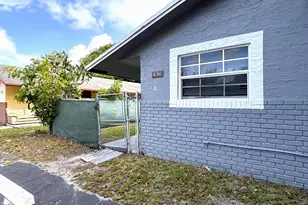 830 SW 10th St, Pompano Beach, FL 33060 - Photo 4
